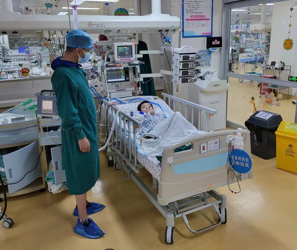 阿拉山口市跨省救护车出租公司